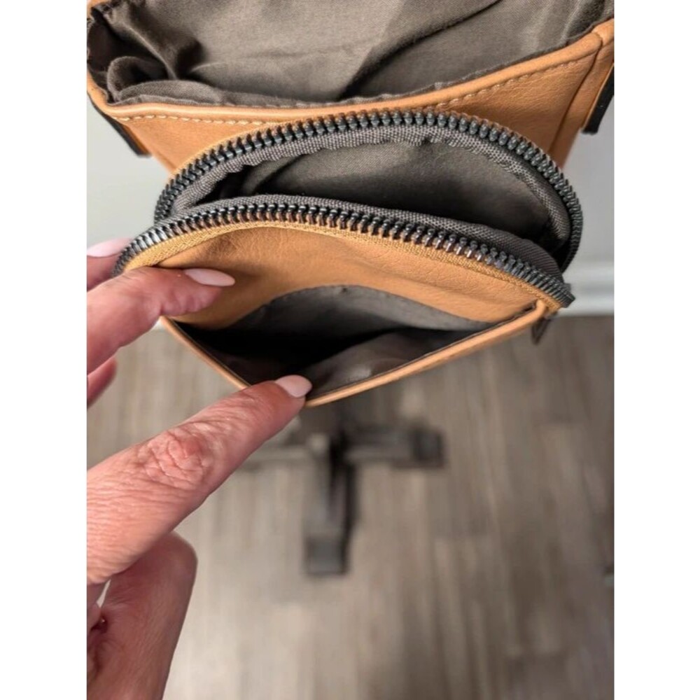 Small Vegan Leather Crossbody Phone Purse - Picture 7 of 12